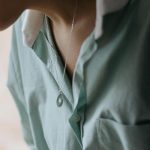 L’accessorio quotidiano: come abbinare i gioielli semplici ai look di ogni giorno 3